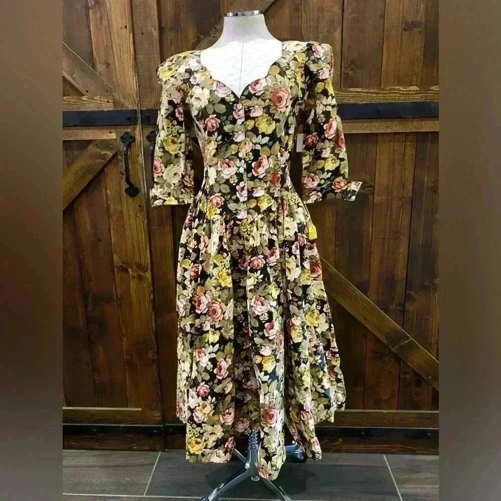 Vintage 80s Black Floral Cottage Core Cotton Dress with Tags by Expo Size 6